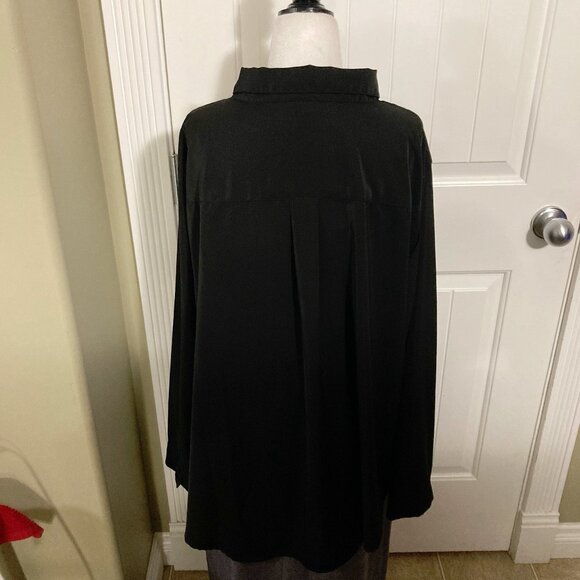 TORRID Plus-size black button-down 3/4th sleeve shirt ~ Goth 3X 4X silky blouse - Picture 13 of 13